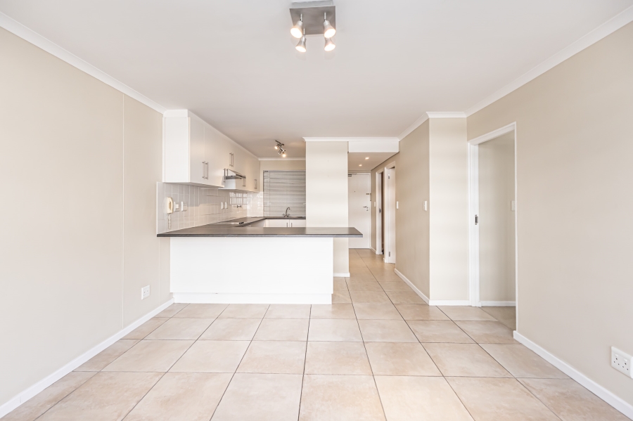 To Let 2 Bedroom Property for Rent in Sea Point Western Cape